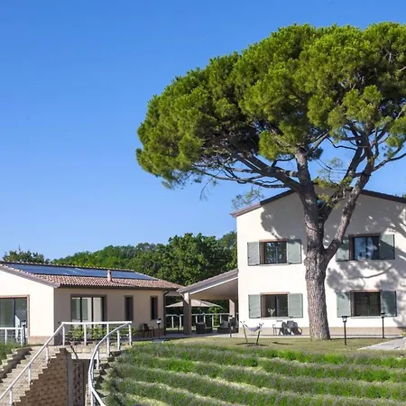 Casale Astralis Marcheholiday By Interhome Nyaraló